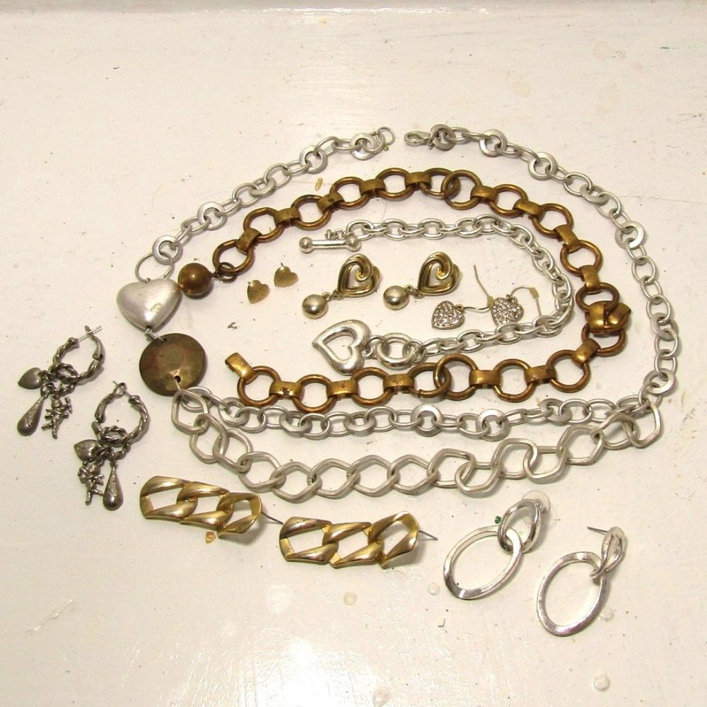 Lot #12 HEART'S AFIRE 8 Pieces Necklace Bracelet and Earring  Benefit Charity